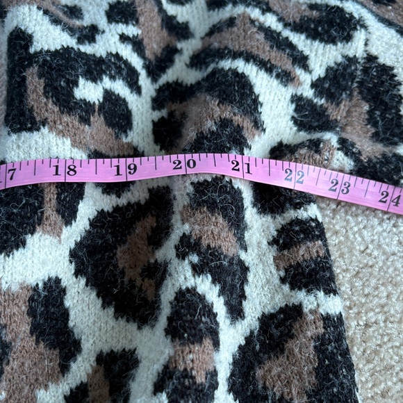 Leopard Print Open Cardigan Sweater - Picture 5 of 5